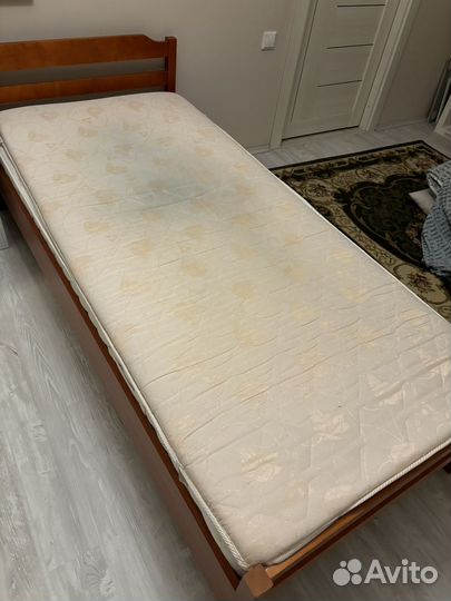Кровать с матрасом бу