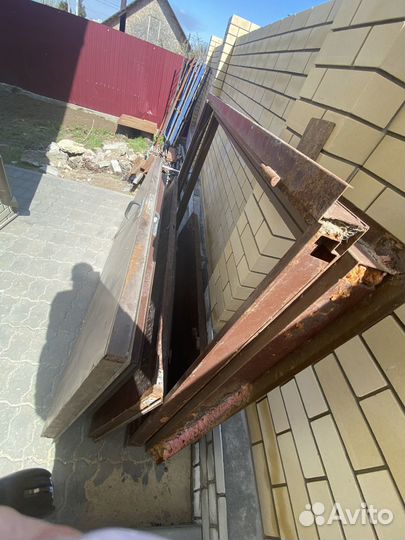 Дверь входная металлическая двухстворчатый