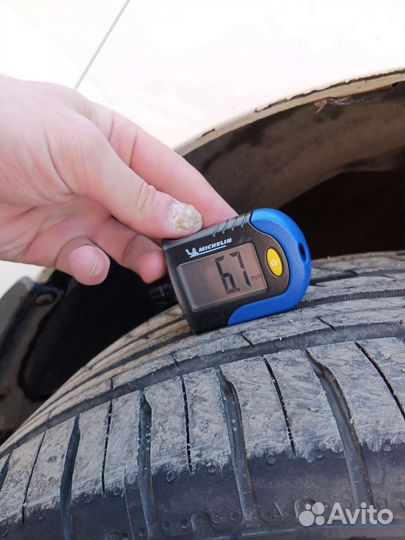 Jinyu Gallopro Multiseason 235/45 R19 99W