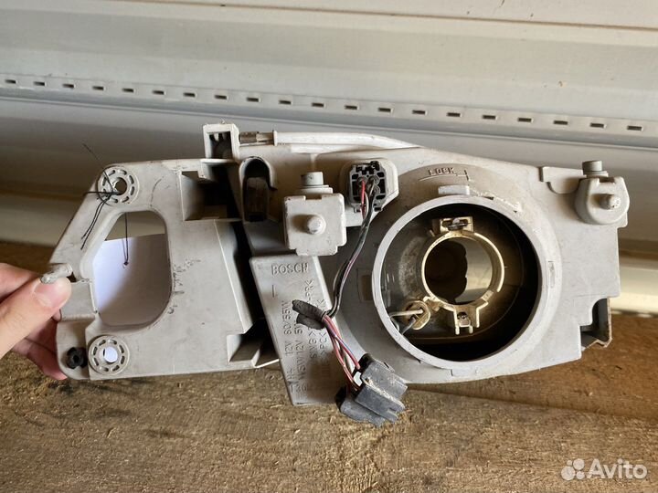 Фара Mazda 323 BJ