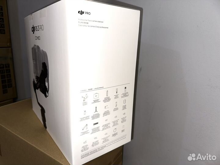 Стабилизатор DJI RS 3 Pro Combo