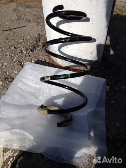 Пружина передней подвески Peugeot parner