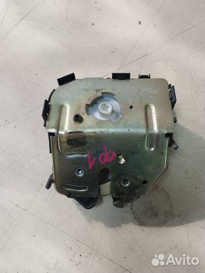 Замок багажника без личинки Ford focus I фокус 1