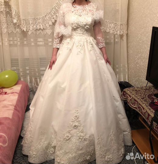 Свадебное платье