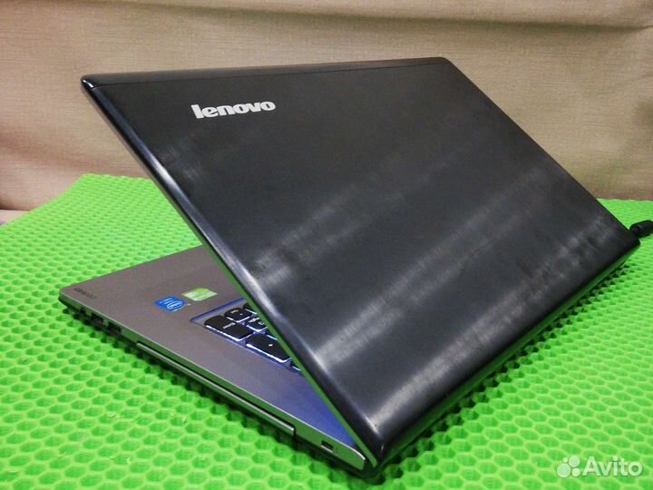 Игровой ZеVs (17'3/i7-8ядер/8GB/GeF745-2GB/SSD+HDD