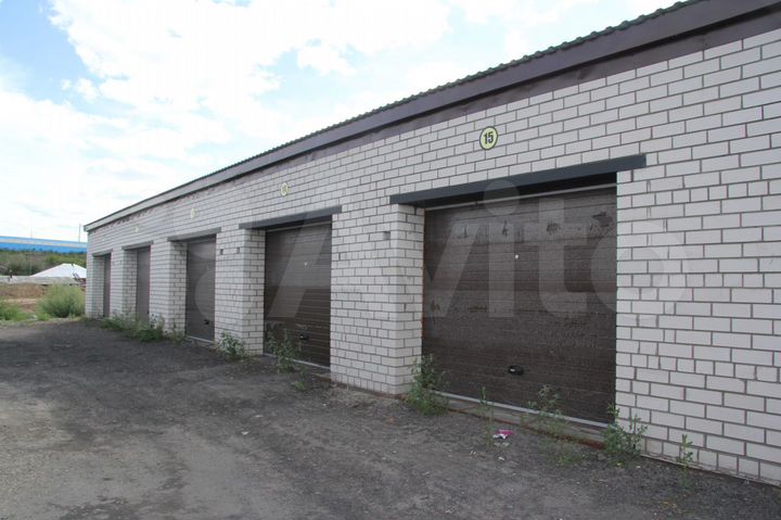 Гараж, > 30 м²