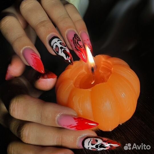 Мастер маникюра