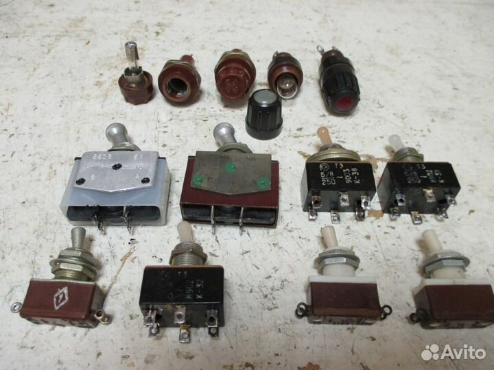 Тумблеры, выключатели,кнопки, магн. пускатели и др