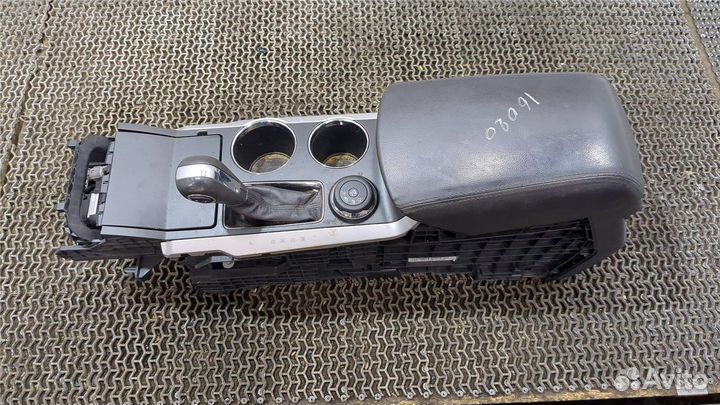 Консоль салона Ford Explorer, 2014