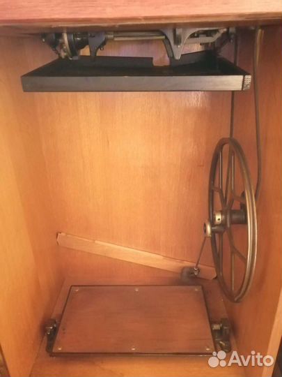 Немецкая швейная машинка