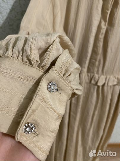 Длинное платье в пол с длинным рукавом