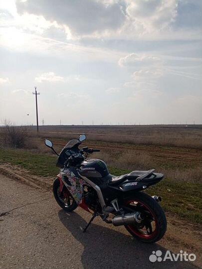 Мотоцикл centurion bitrix 150