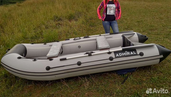 Лодка с мотором