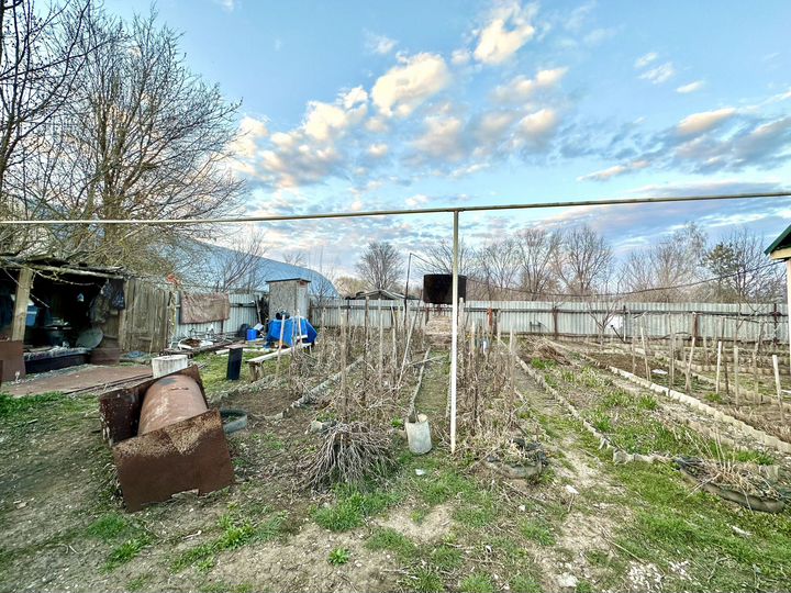 Дом 45 м² на участке 7 сот.