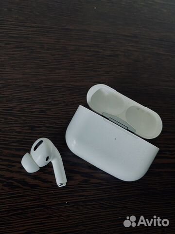 Беспроводные наушники apple airpods pro правый