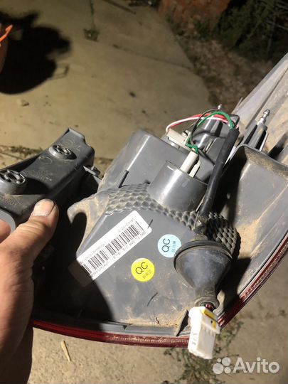 Фонарь задний левый kia rio 3 хэтчбек