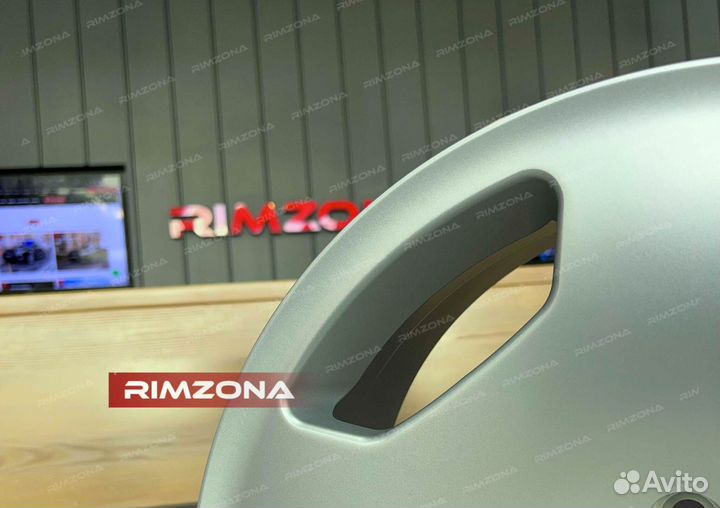 Кованые диски R17 на Volkswagen Caddy