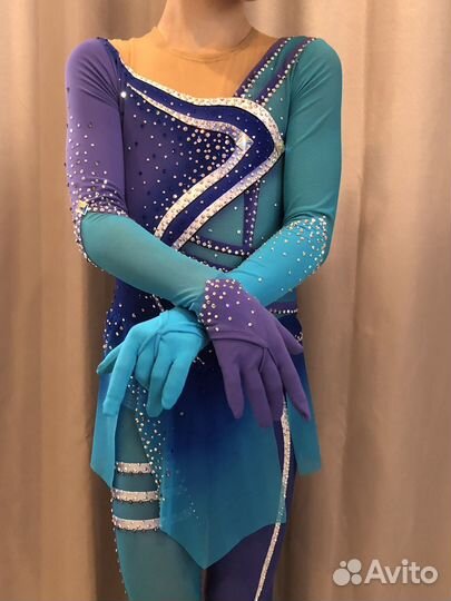 Костюм для фигурного катания 128