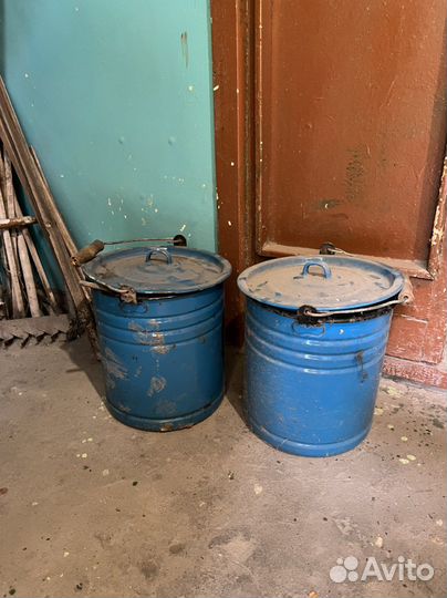 Эмалированное ведро