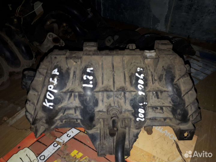 Впускной коллектор Opel Corsa