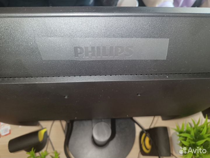 Монитор philips