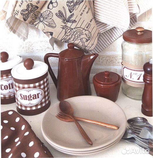 Кофейник и сахарница в стиле СССР