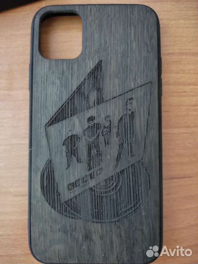 Чехол на iPhone 11