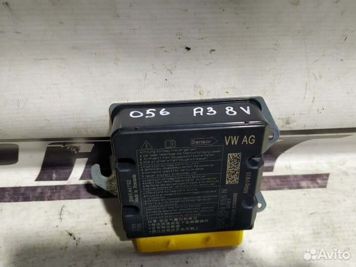 Блок Airbag SRS Audi A3 8V 1.8 cjsb 2013