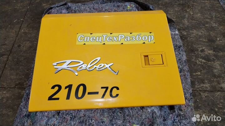 Дверь бокового отсека экскаватора Hyundai R210LC-7