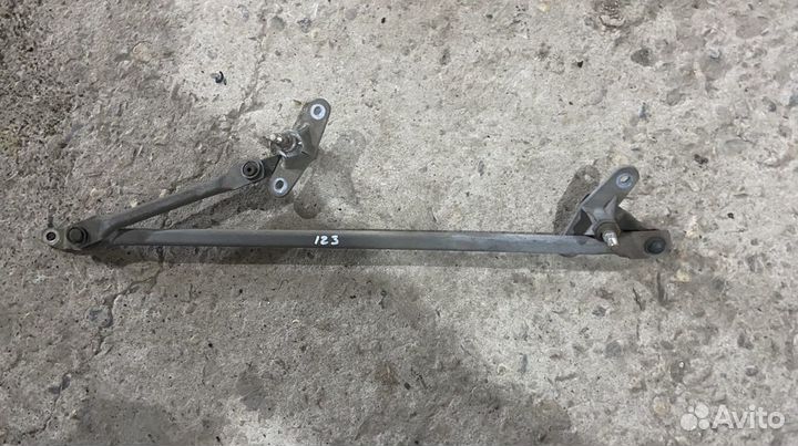 Трапеция стеклоочистителя Mercedes W123