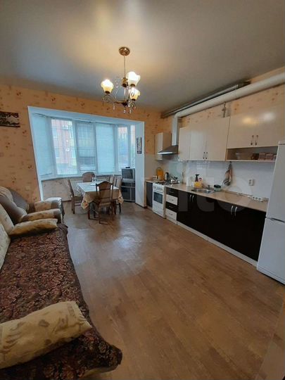 2-к. квартира, 74 м², 1/5 эт.