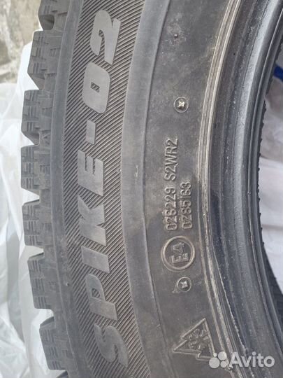 Bridgestone Blizzak Spike-02 205/55 R16