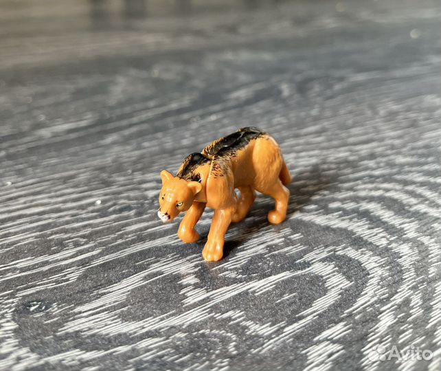 Игрушка из киндера. Пума