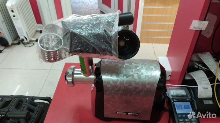 Блендер мясорубка электричексая Polaris 1810а