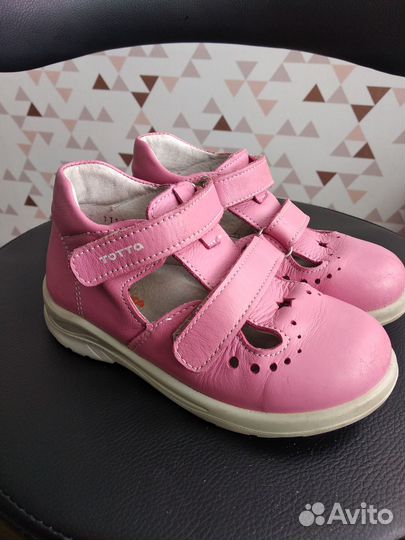 Сандалии для девочки