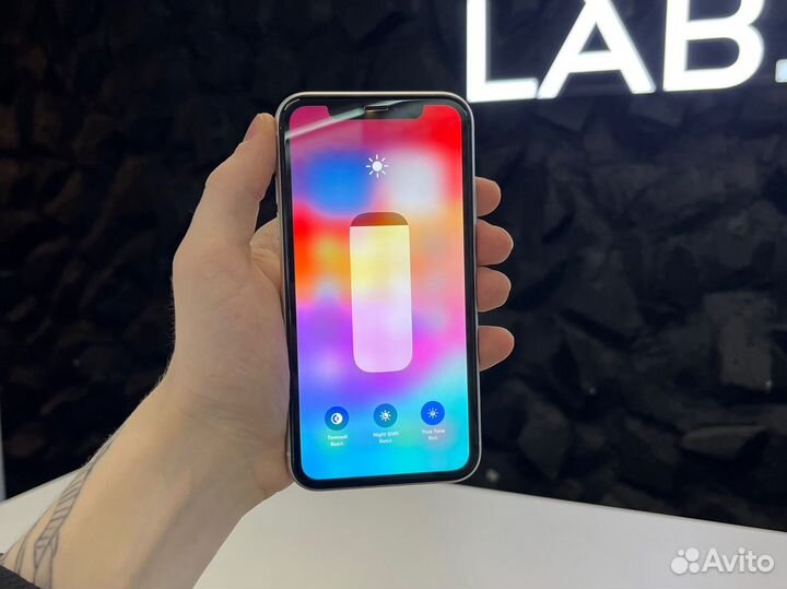 iPhone Xr, 64 ГБ