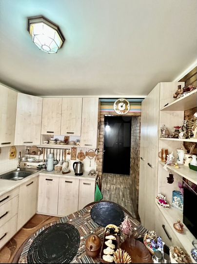 2-к. квартира, 53 м², 5/5 эт.