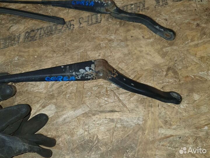 Поводок стеклоочистителя передний опель корса 2008