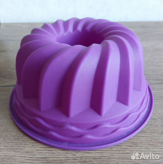 Форма силиконовая для выпечки 24см