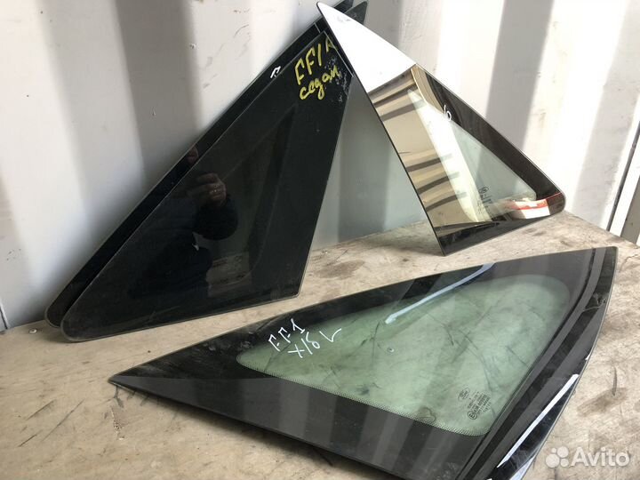 Стекло кузовное глухое Ford Focus 1