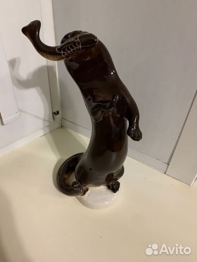 Выдра с рыбой лфз