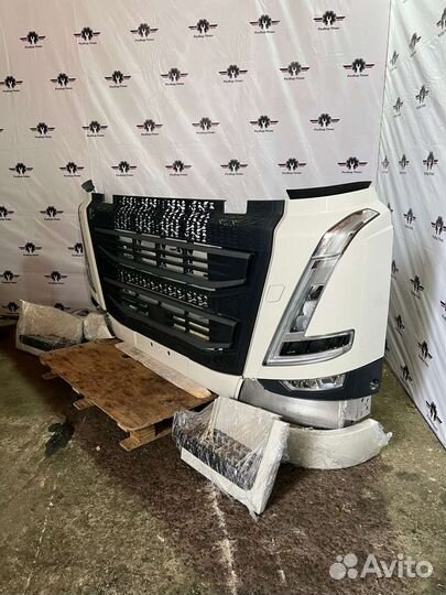 Бампер в сборе (ноускат ) volvo FH5 2021г