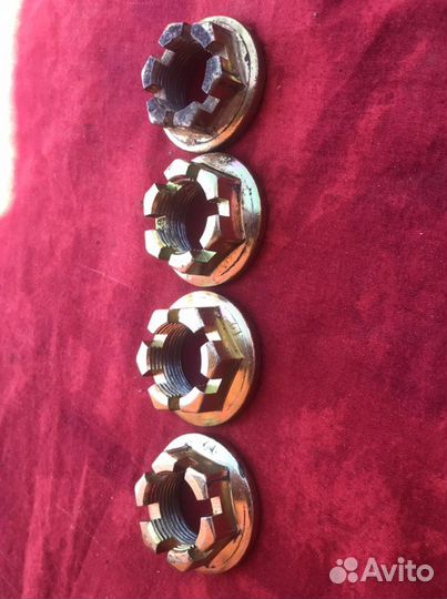 Гайка ступицы Arctic Cat 0423-607