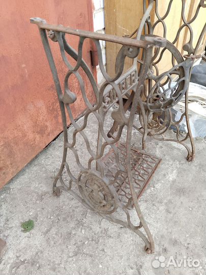 Станина старинная от швейной машины Singer