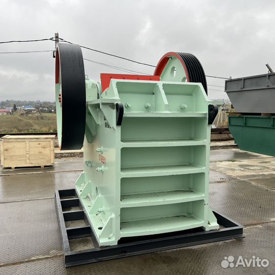 Щековая дробилка PE 600x900