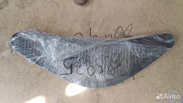 Решетка капота левая agco 158-5934