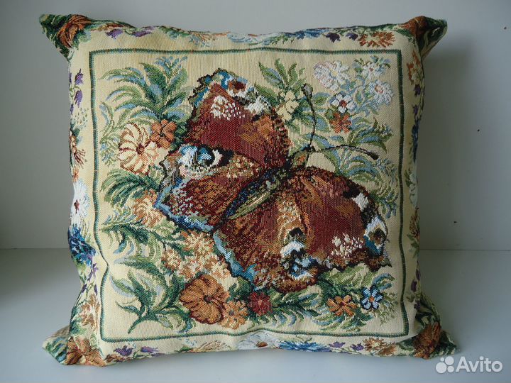 Подушка гобеленовая
