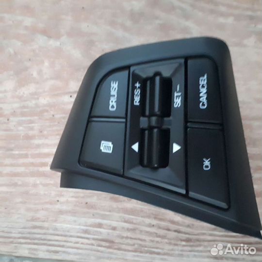 Кнопки круиз- контроля Hyundai Creta