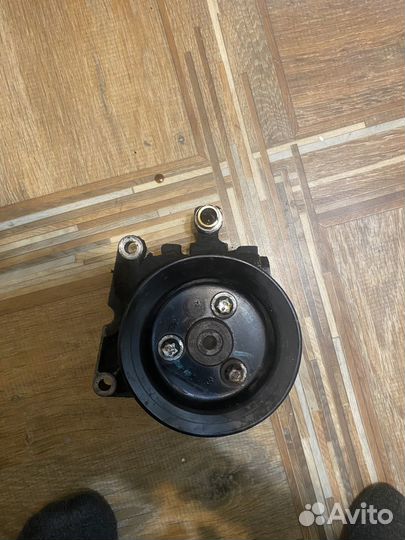 Гидроусилитель от w220