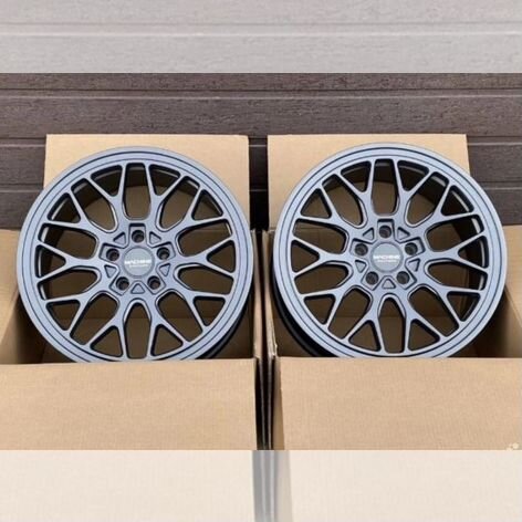 Литые диски Powcan 8.5×R18 5×114.3